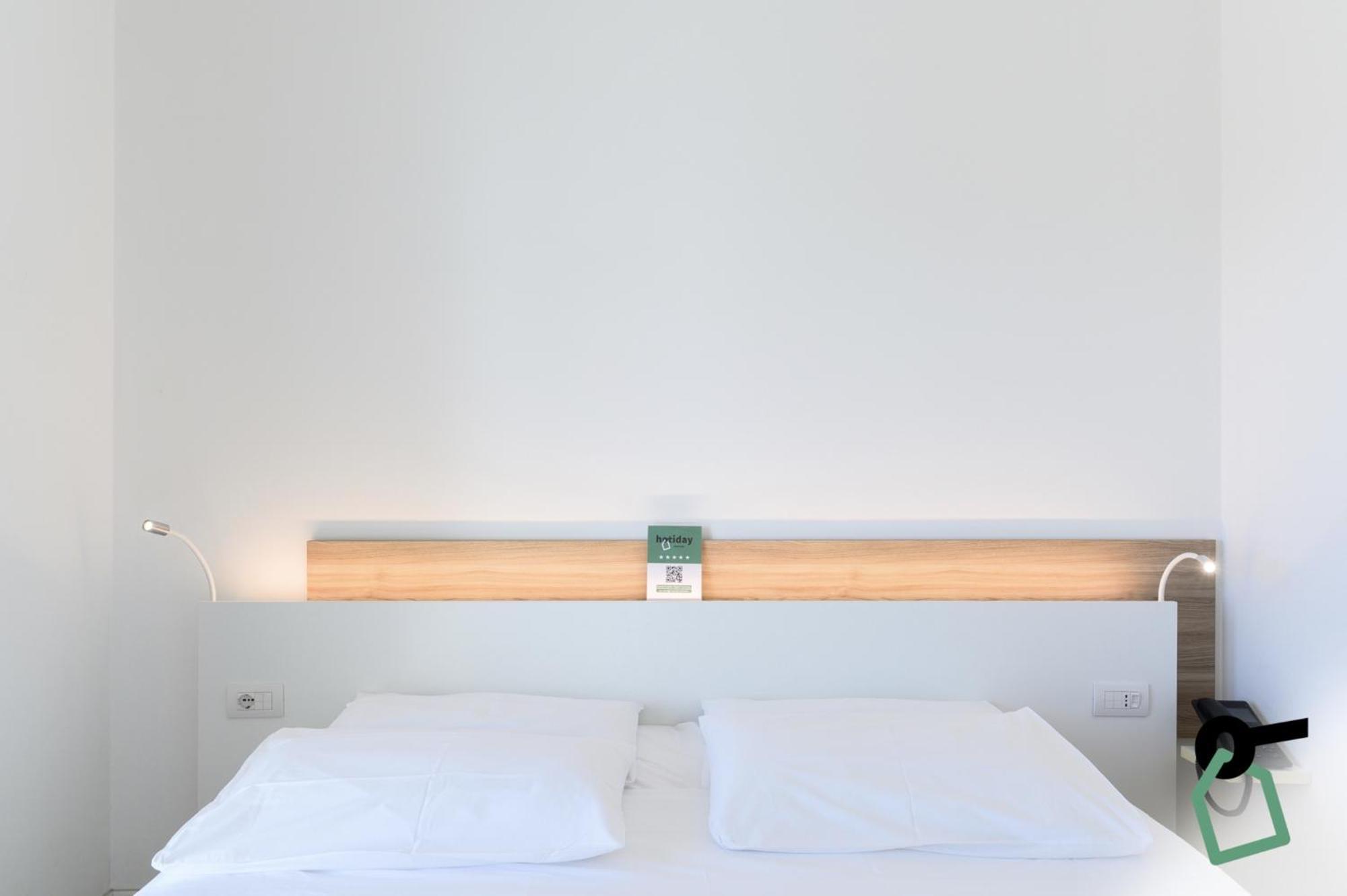 Hotiday Room Collection - Tirrenia Ngoại thất bức ảnh